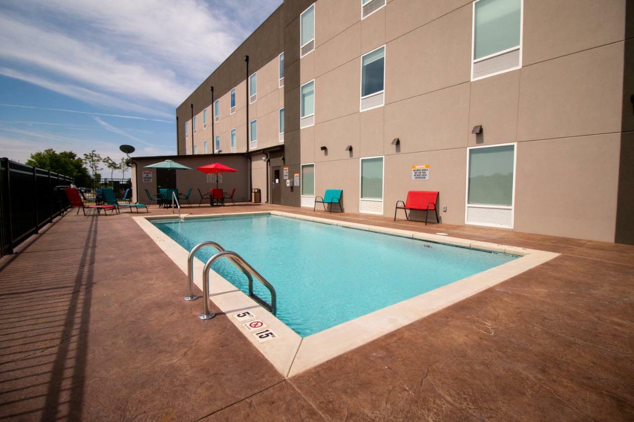 Hotel Pryor Pryor Creek Exterior foto